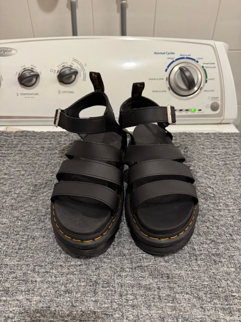 Dr. Marten Blaire - Black Platform Sandals